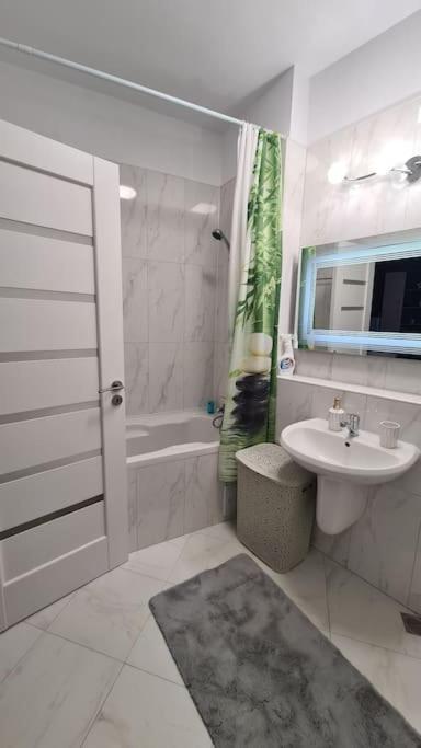 Apartament Vis De Sinaia ! Экстерьер фото